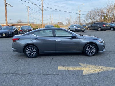 2023 Nissan Altima SV FWD