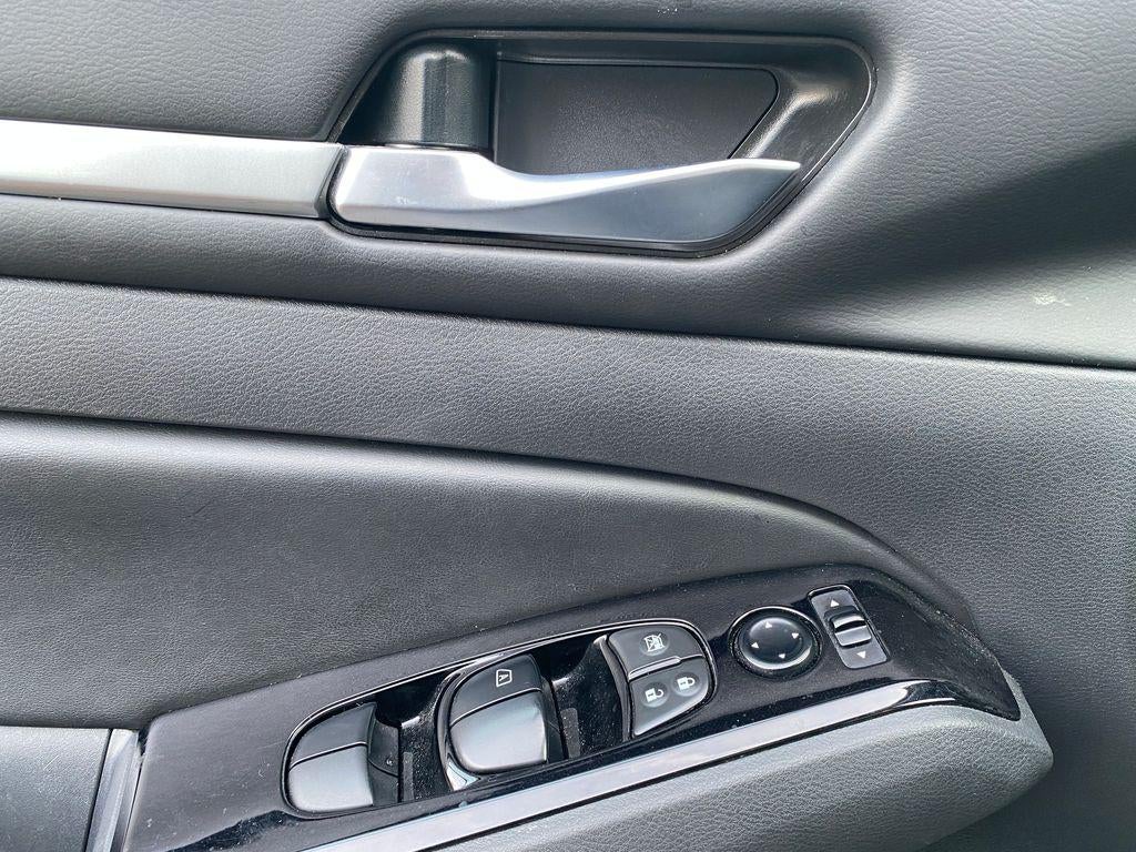 2023 Nissan Altima SV FWD