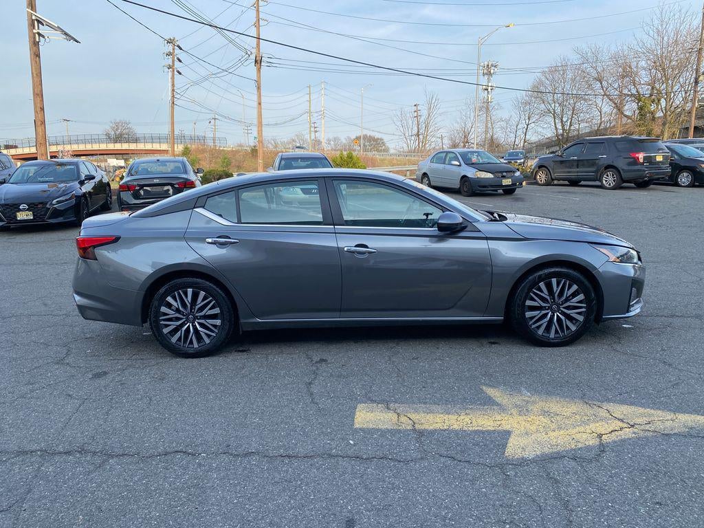 2023 Nissan Altima SV FWD