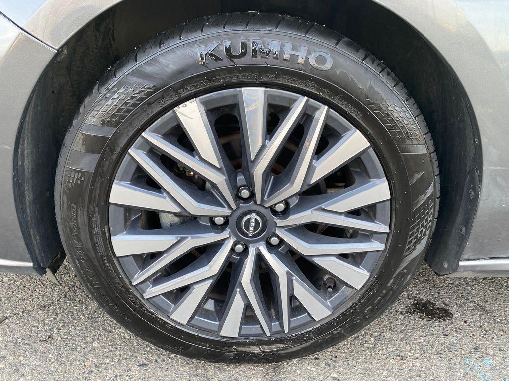 2023 Nissan Altima SV FWD