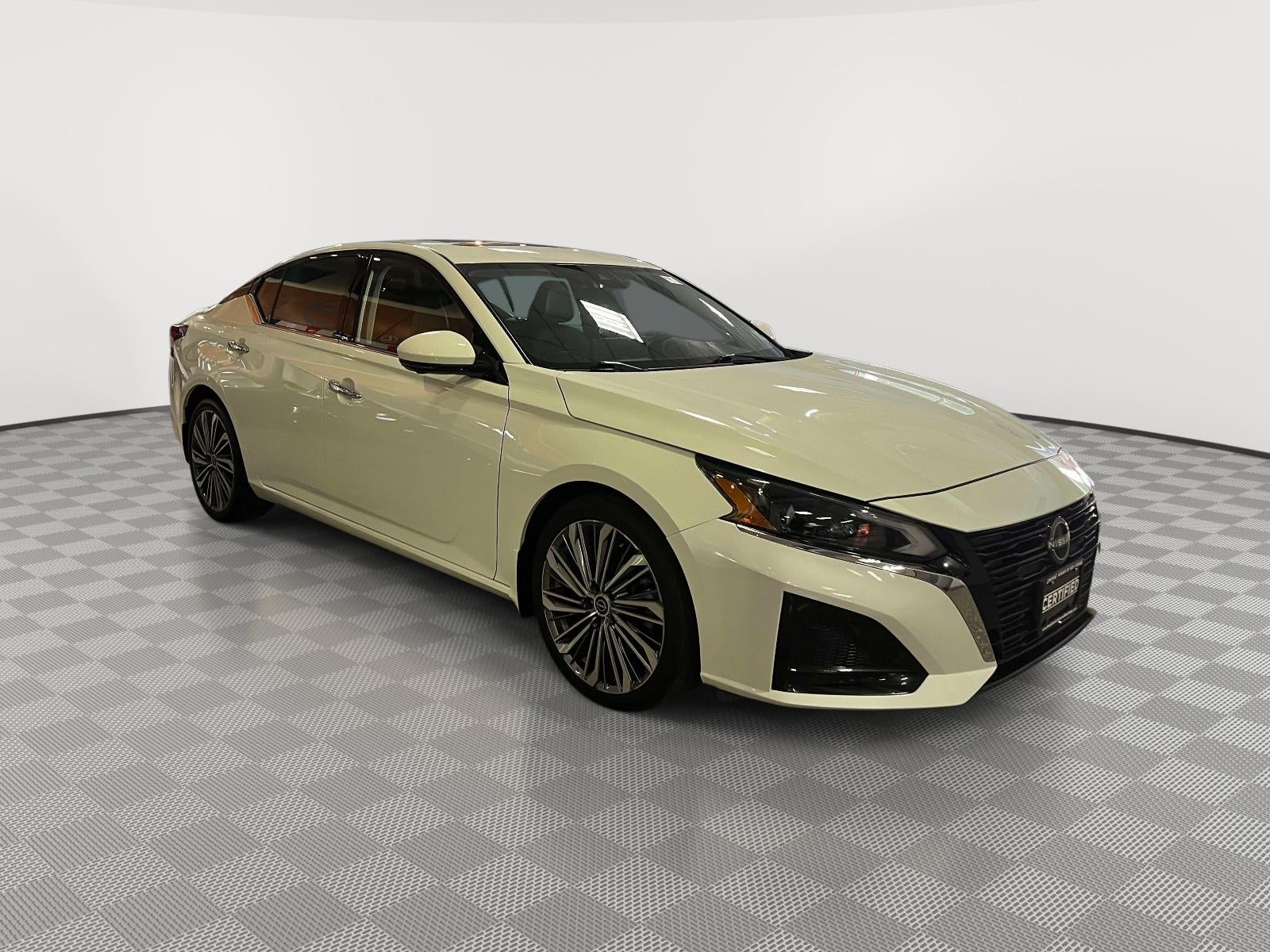 2023 Nissan Altima SL FWD