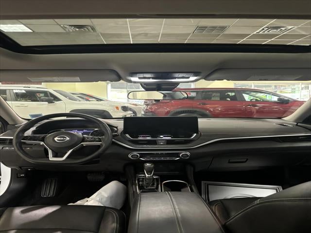 2023 Nissan Altima SL FWD