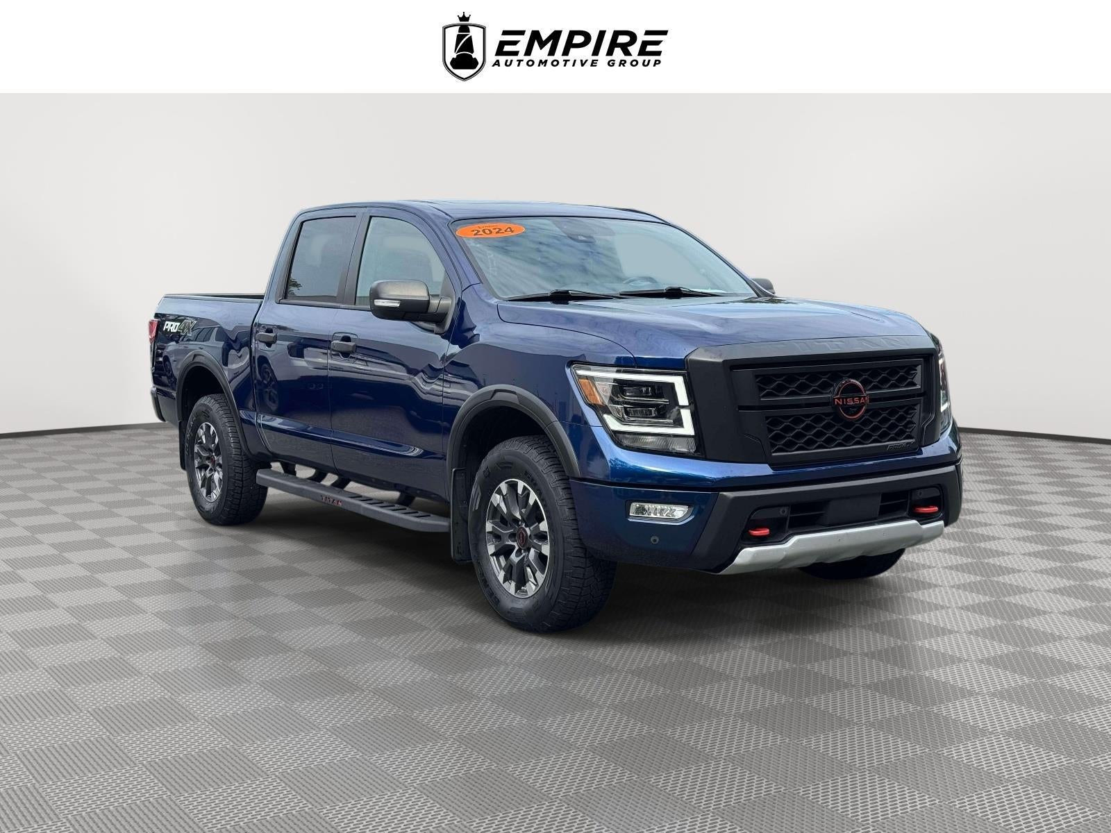 2024 Nissan TITAN Crew Cab PRO-4X 4x4