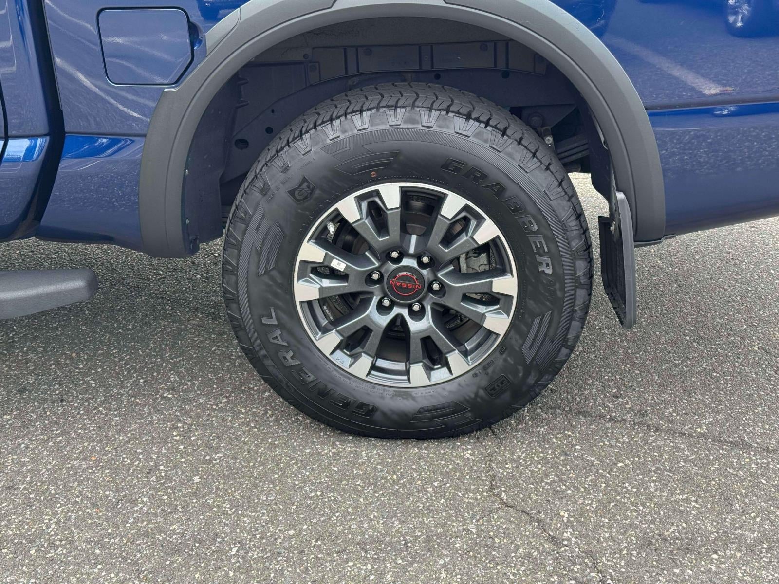 2024 Nissan TITAN Crew Cab PRO-4X 4x4