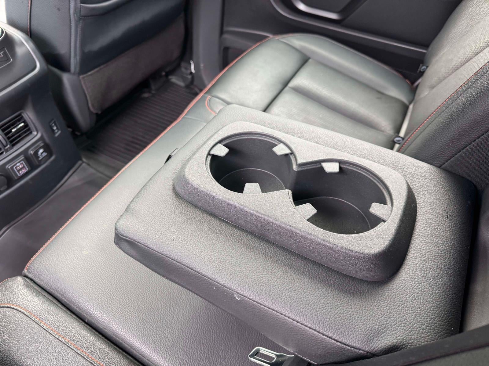 2024 Nissan TITAN Crew Cab PRO-4X 4x4