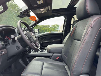 2024 Nissan TITAN Crew Cab PRO-4X 4x4