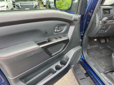2024 Nissan TITAN Crew Cab PRO-4X 4x4