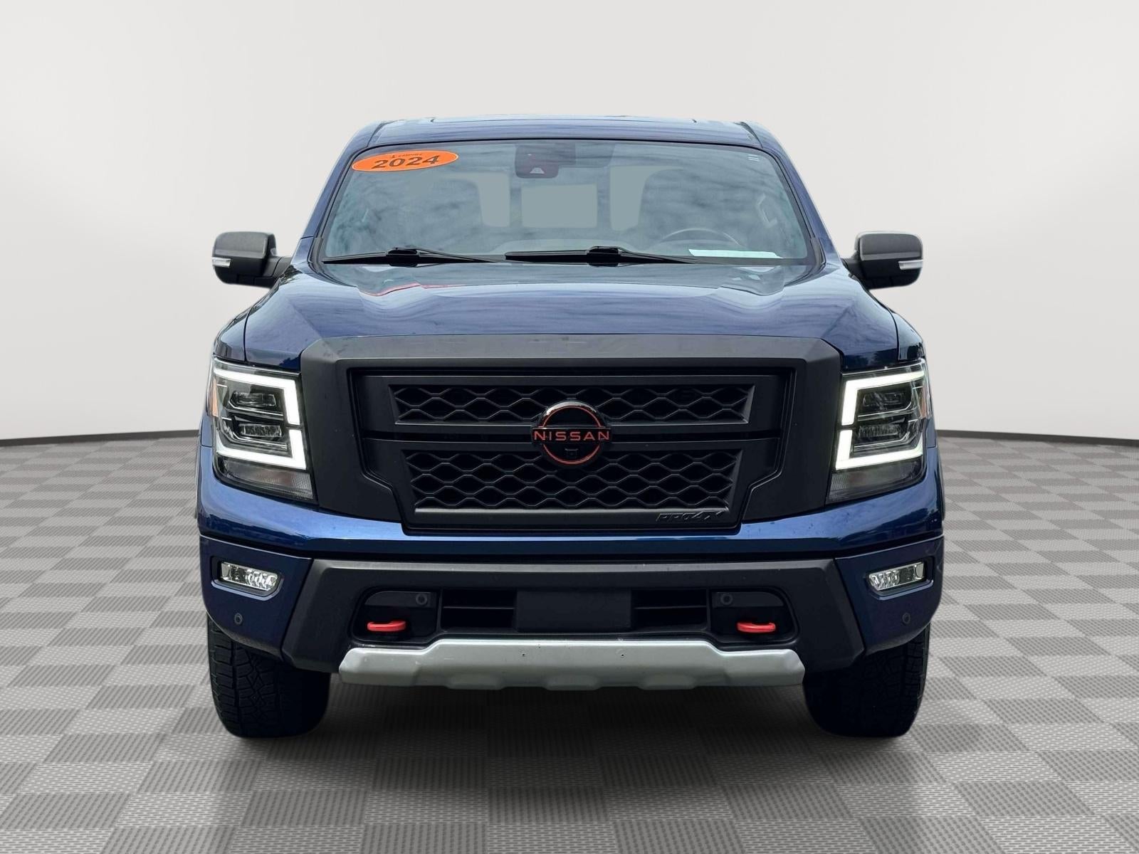 2024 Nissan TITAN Crew Cab PRO-4X 4x4