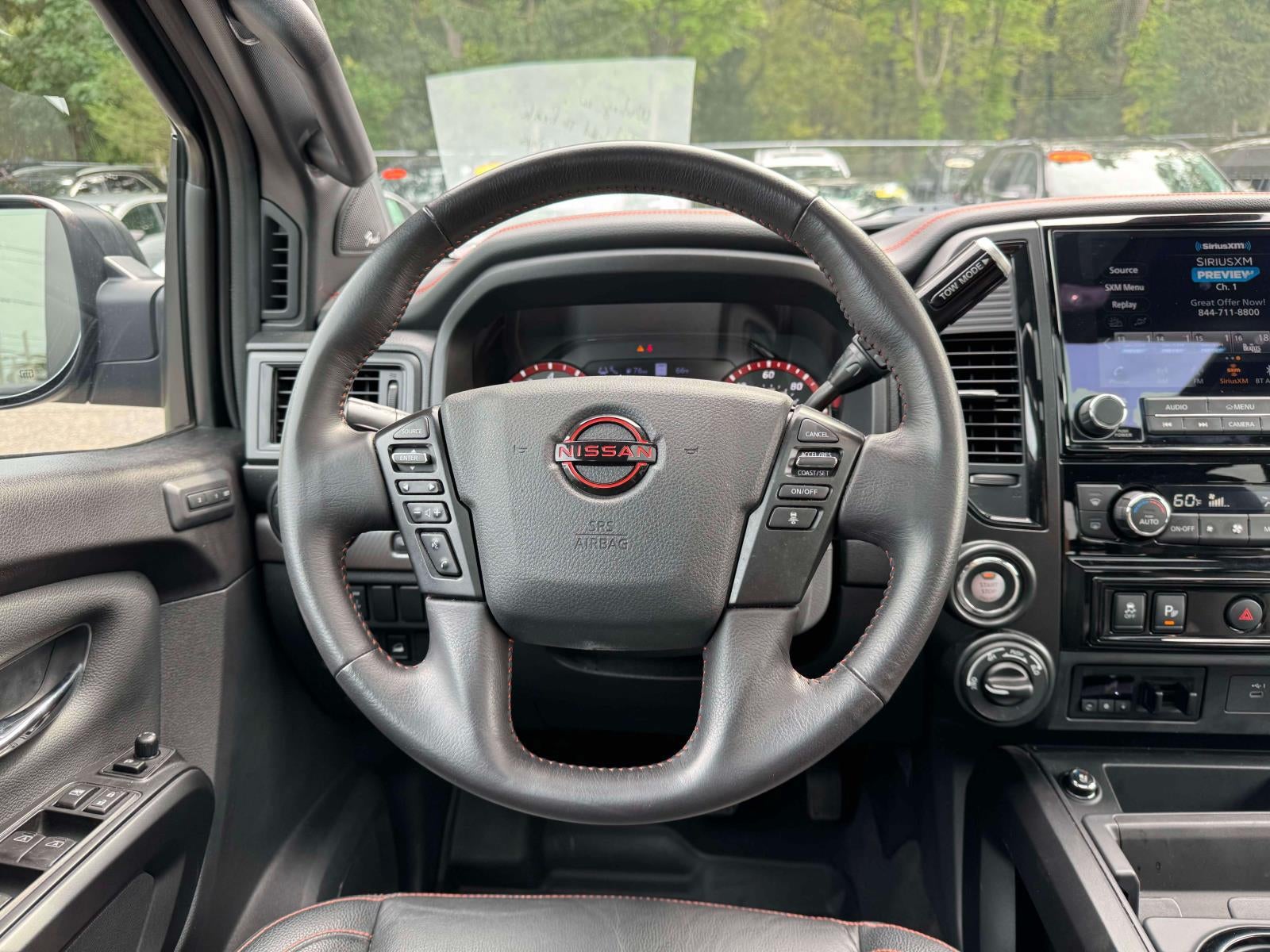 2024 Nissan TITAN Crew Cab PRO-4X 4x4