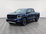 2024 Nissan TITAN Crew Cab PRO-4X 4x4