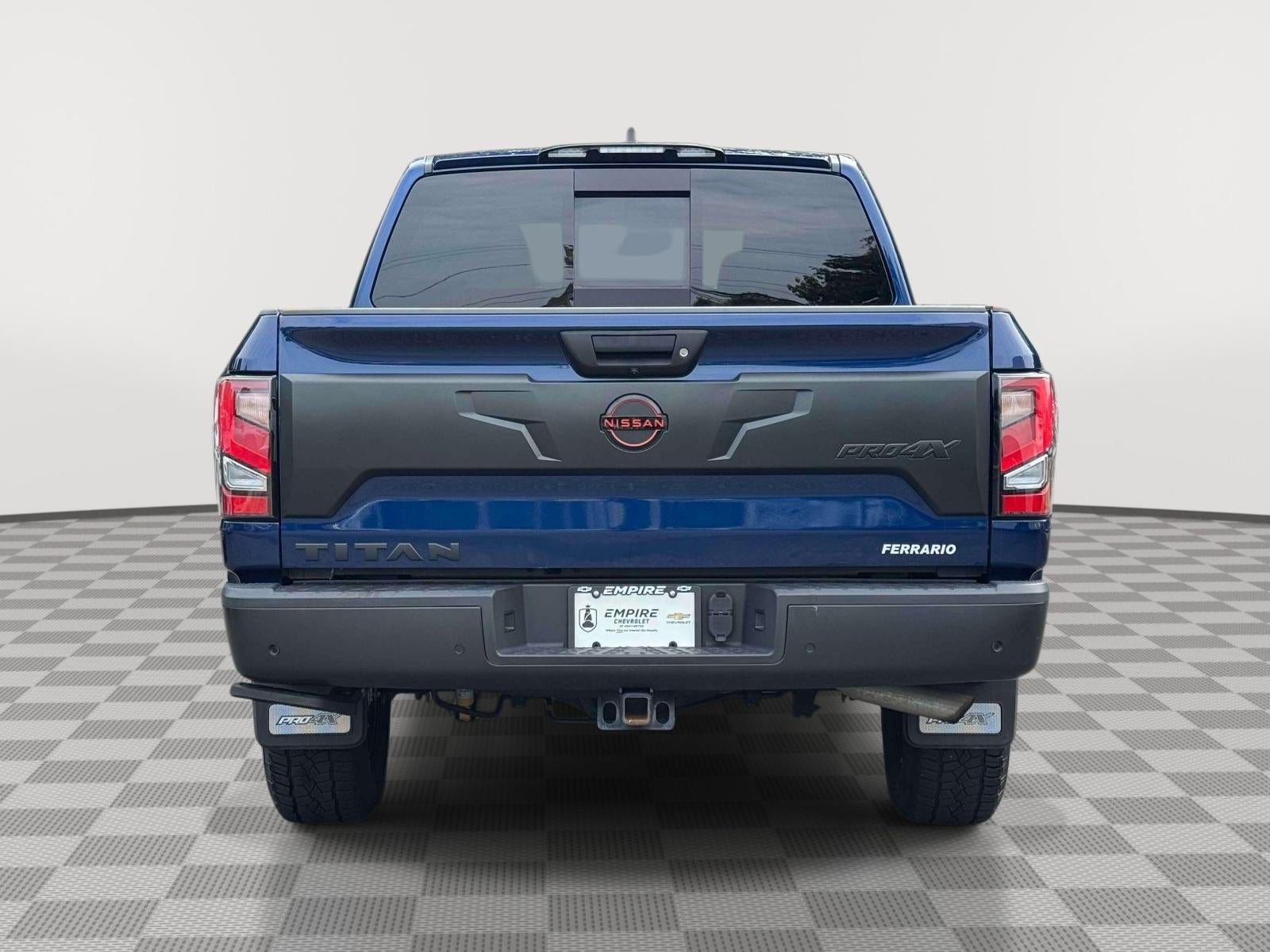 2024 Nissan TITAN Crew Cab PRO-4X 4x4