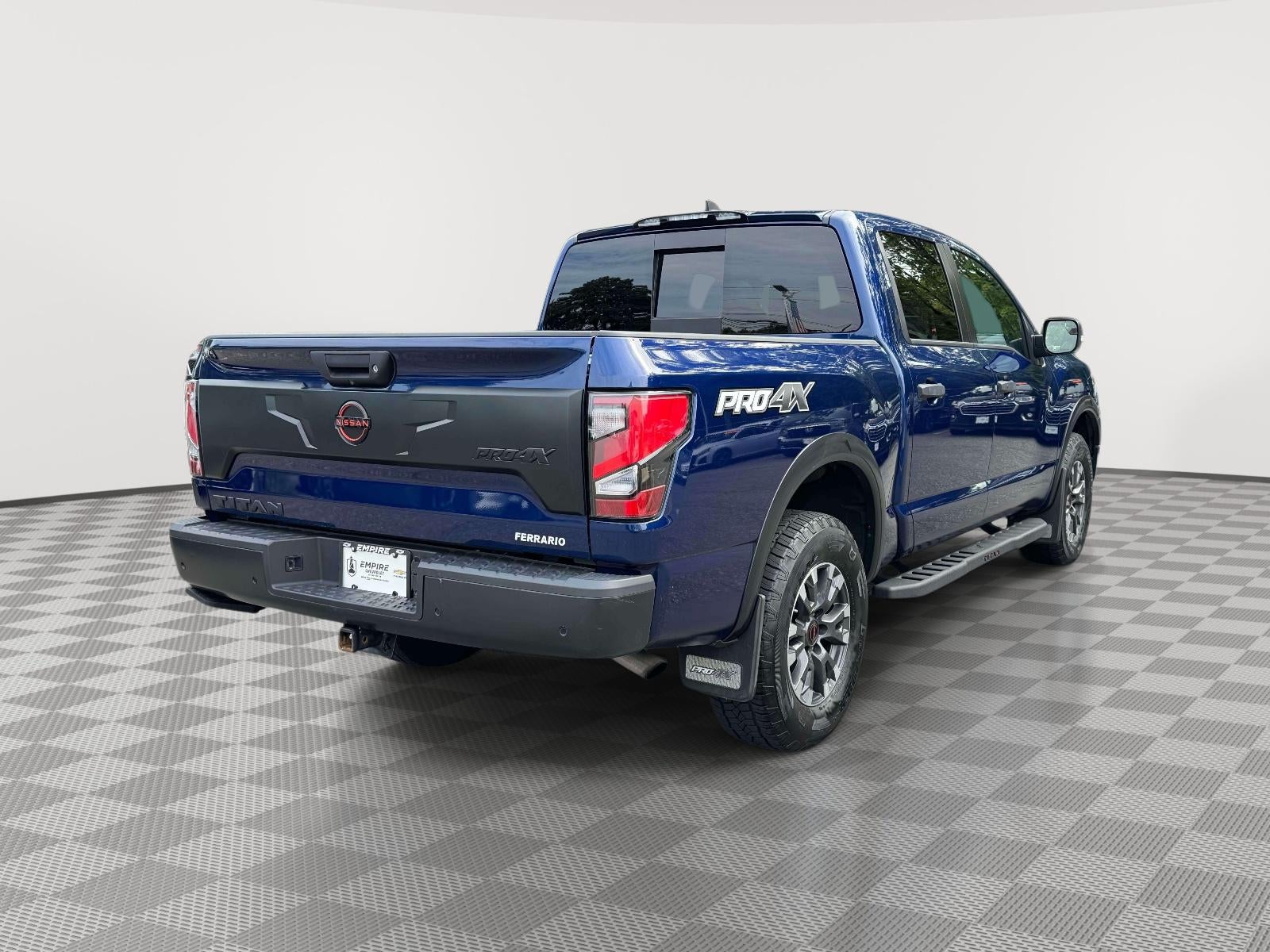 2024 Nissan TITAN Crew Cab PRO-4X 4x4