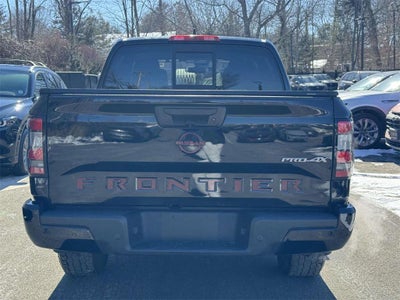 2022 Nissan Frontier Crew Cab PRO-4X 4x4