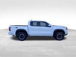 2024 Nissan Frontier Crew Cab PRO-4X 4x4