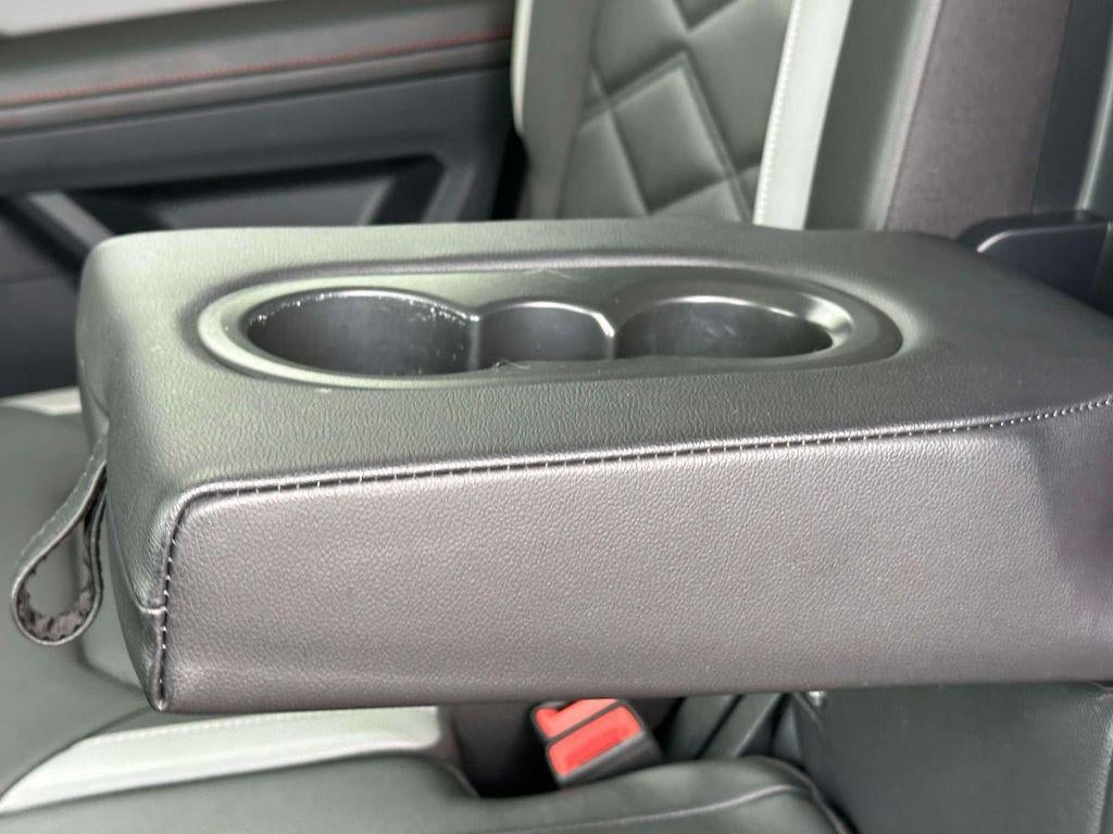 2024 Volkswagen Atlas 2.0T Peak Edition SE w/Technology