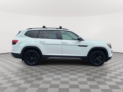2024 Volkswagen Atlas 2.0T Peak Edition SE w/Technology