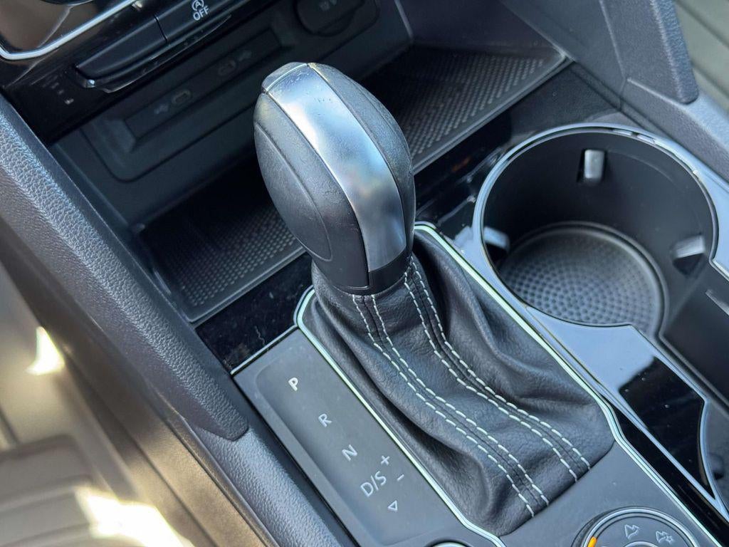 2021 Volkswagen Atlas Cross Sport 3.6L V6 SEL Premium R-Line
