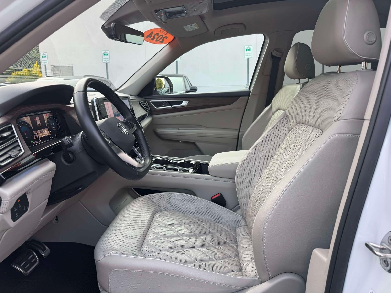 2024 Volkswagen Atlas 2.0T SEL Premium R-Line
