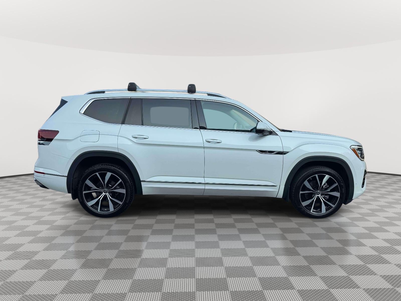 2024 Volkswagen Atlas 2.0T SEL Premium R-Line
