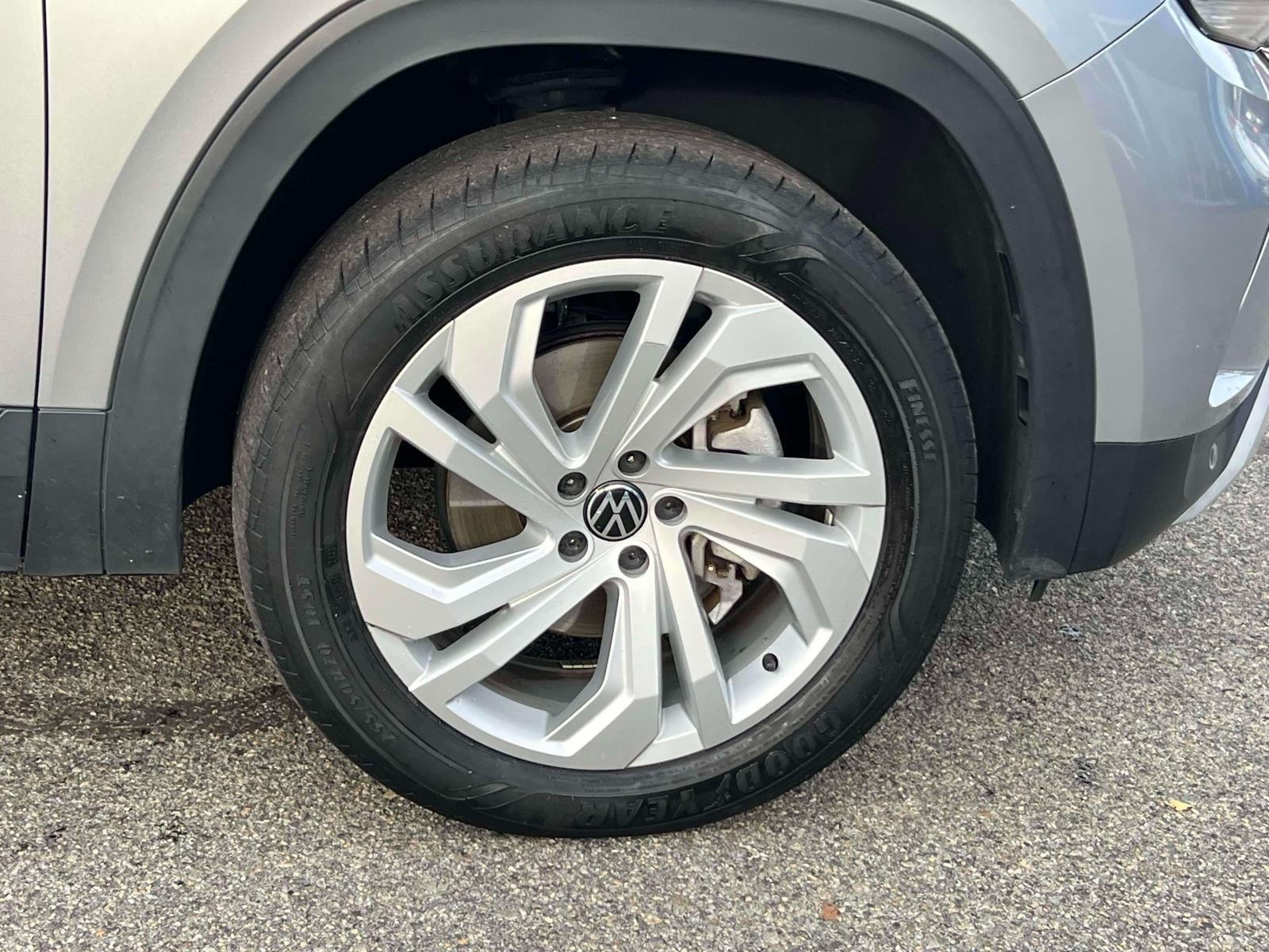 2023 Volkswagen Atlas 3.6L V6 SE w/Technology