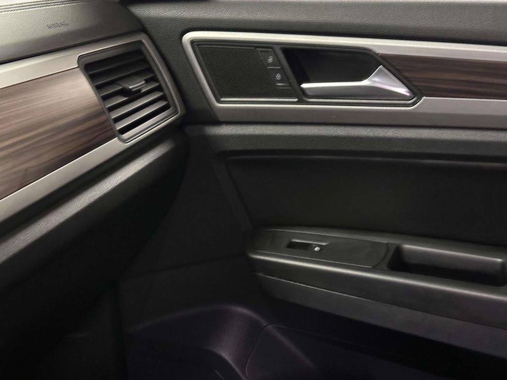 2021 Volkswagen Atlas 3.6L V6 SE w/Technology