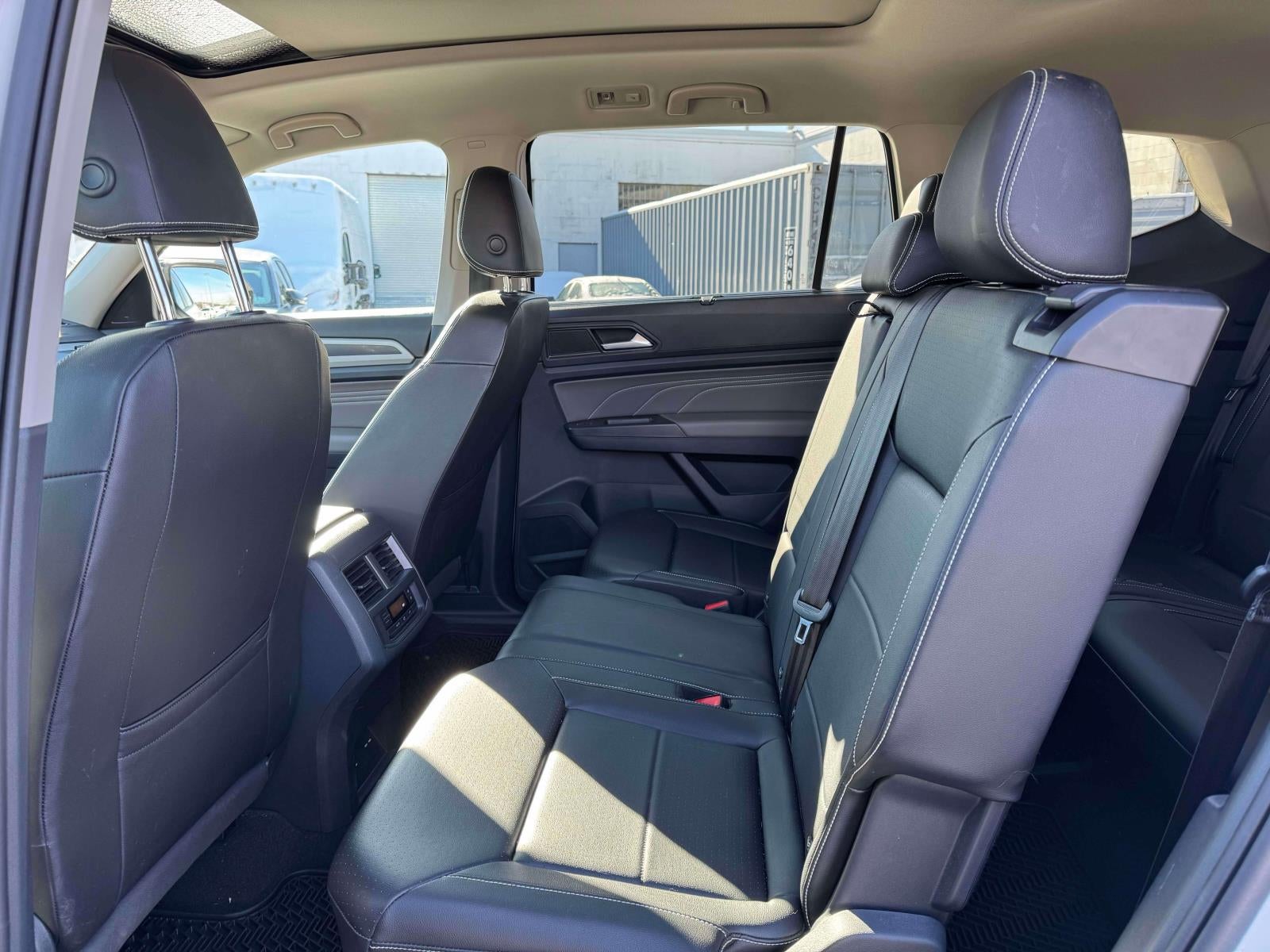 2023 Volkswagen Atlas 3.6L V6 SEL R-Line Black