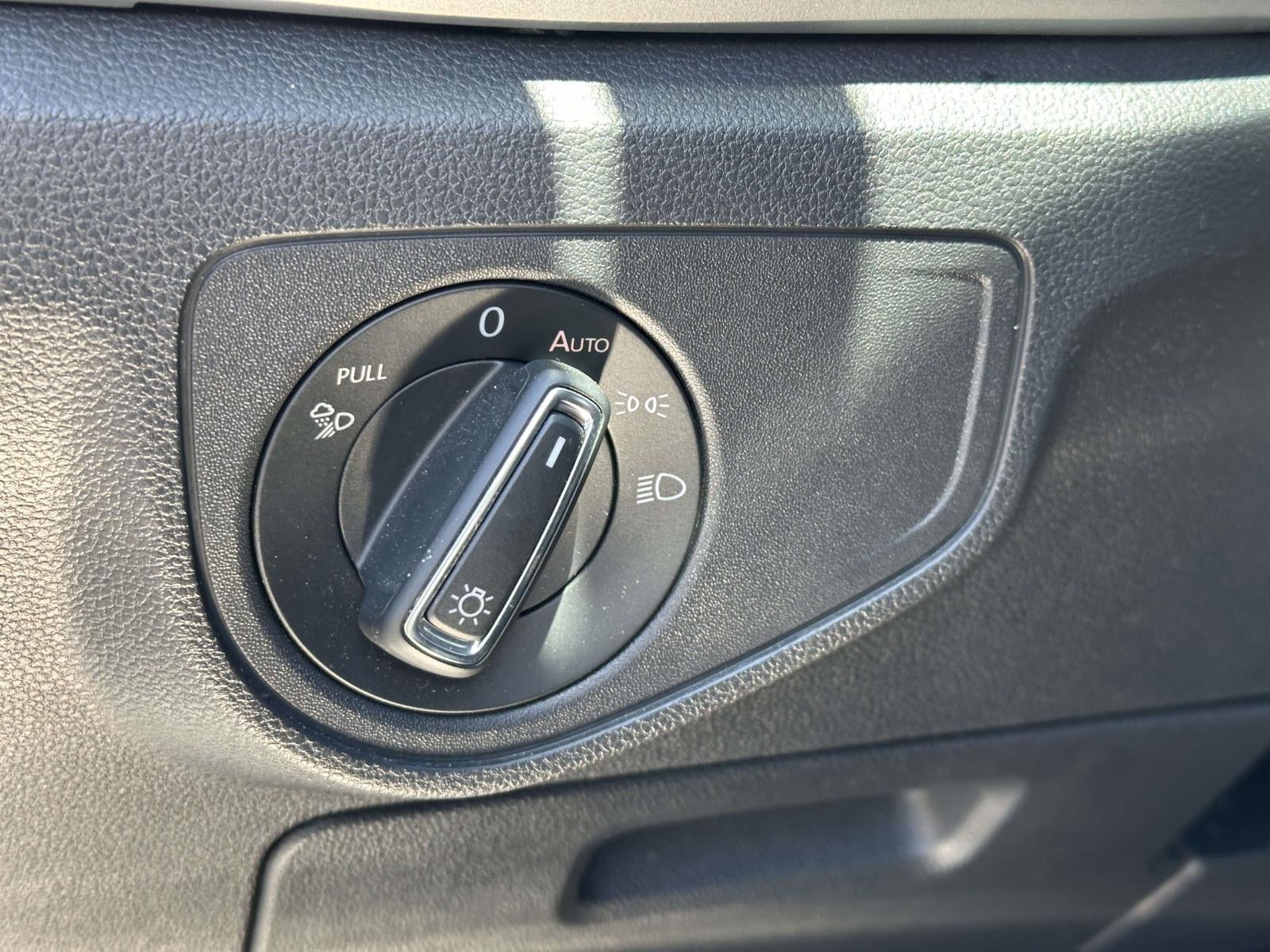2021 Volkswagen Atlas 3.6L V6 SEL Premium