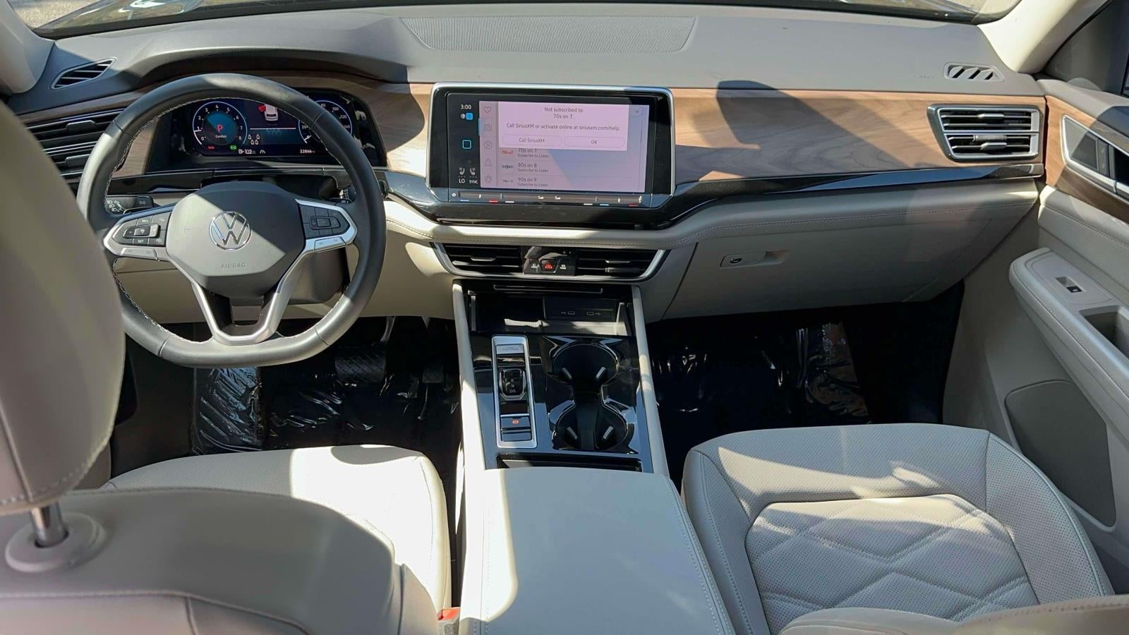 2024 Volkswagen Atlas 2.0T SE w/Technology