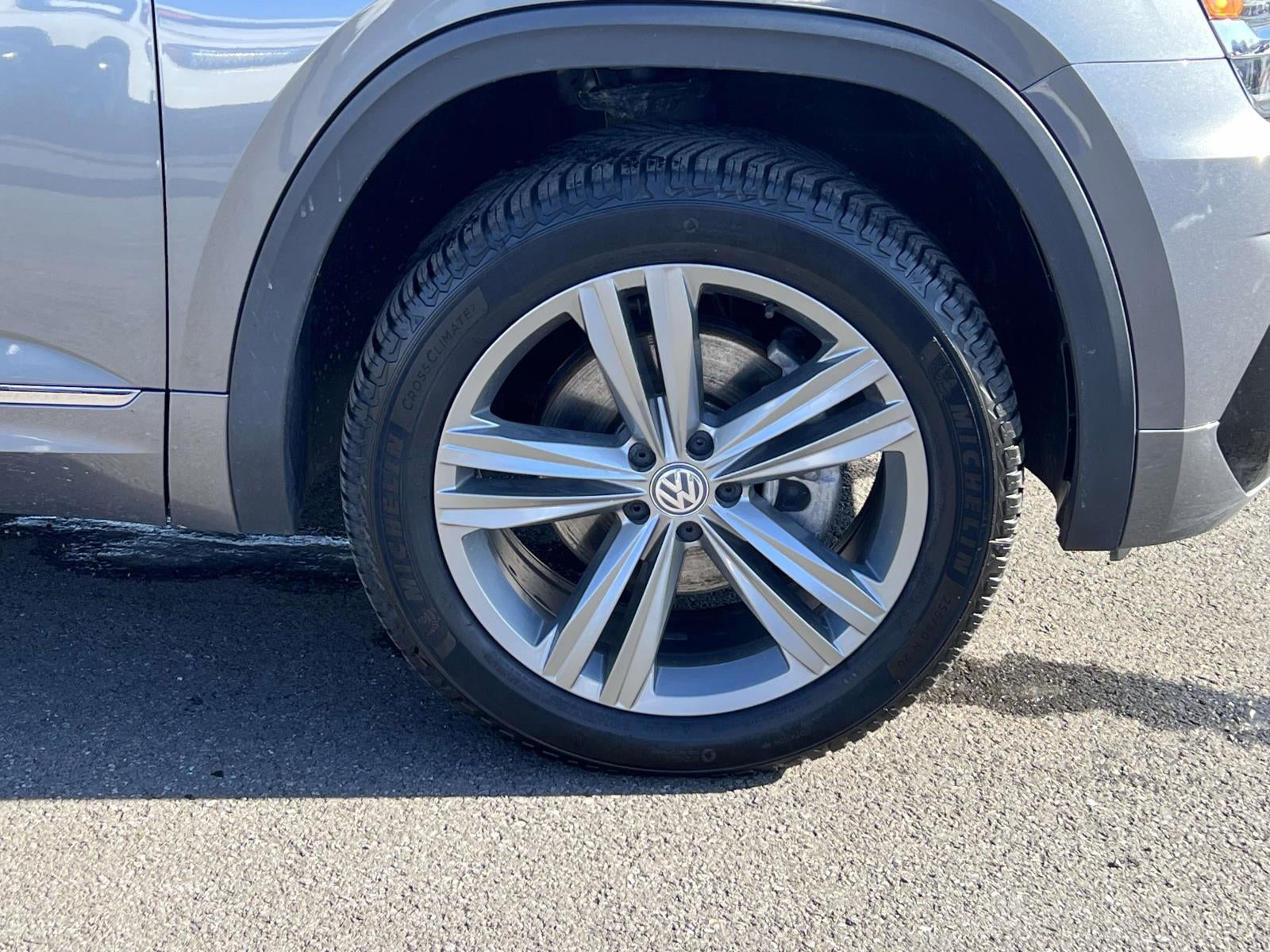 2019 Volkswagen Atlas 3.6L V6 SE w/Technology R-Line