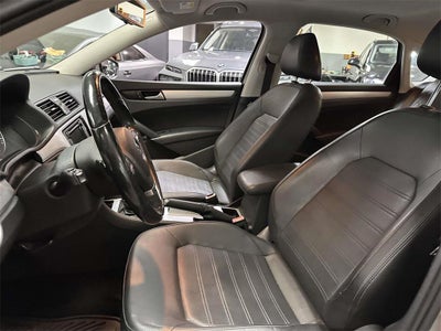 2012 Volkswagen Passat 3.6L V6 SE