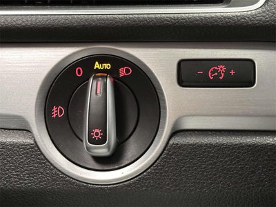 2012 Volkswagen Passat 3.6L V6 SE