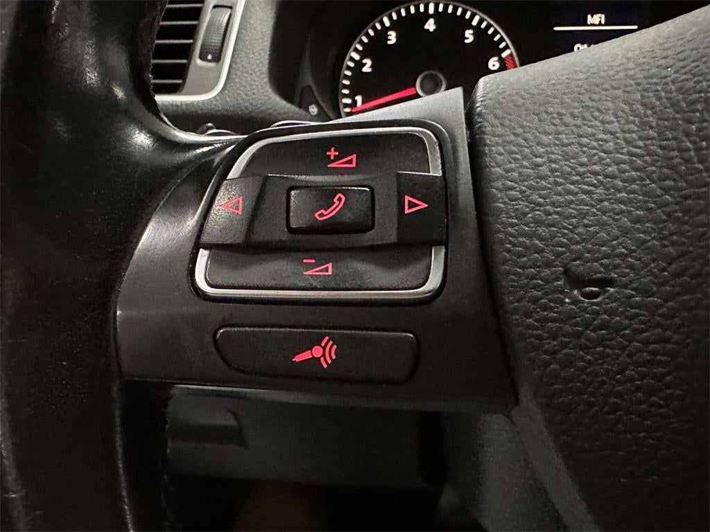 2012 Volkswagen Passat 3.6L V6 SE