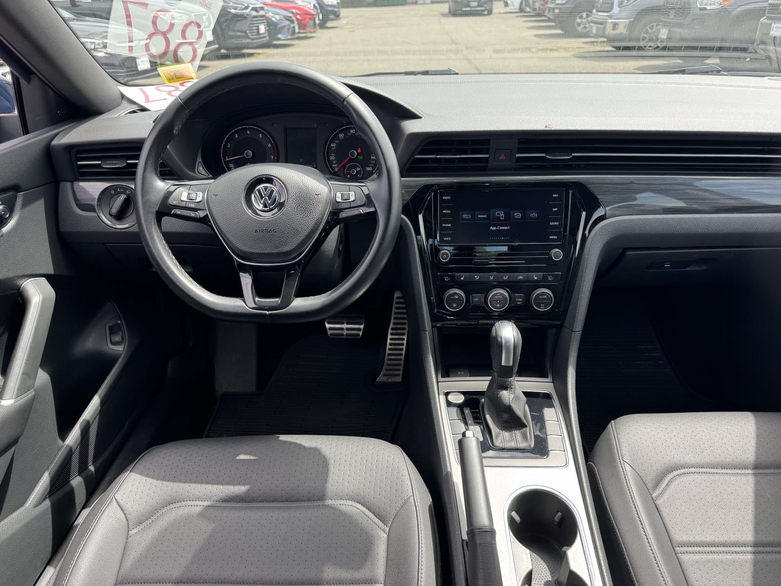 2021 Volkswagen Passat 2.0T R-Line