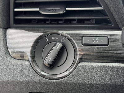 2021 Volkswagen Passat 2.0T R-Line
