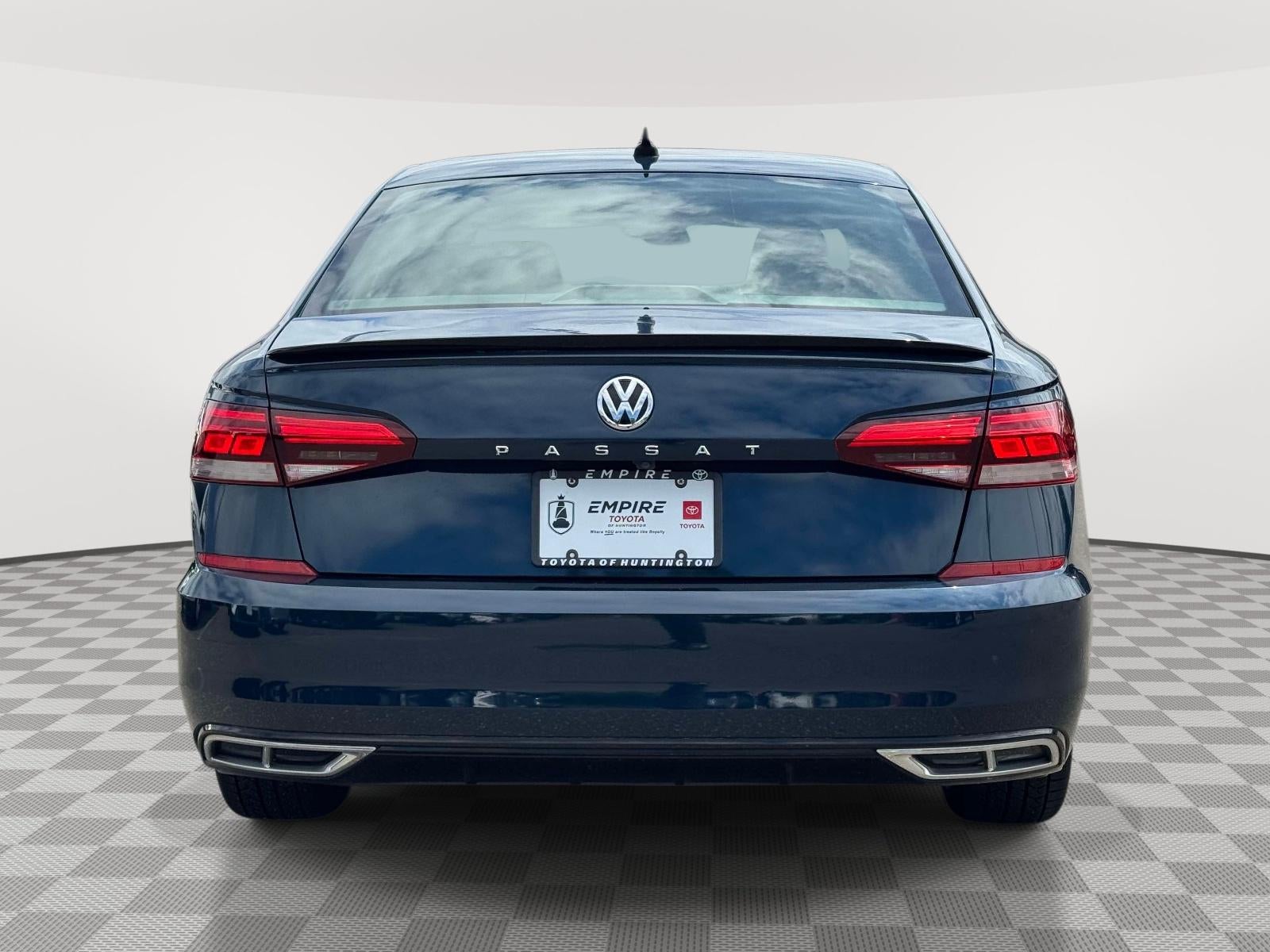 2021 Volkswagen Passat 2.0T R-Line