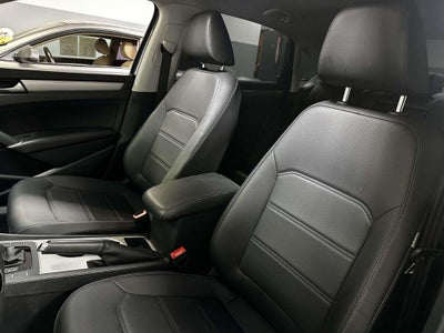 2022 Volkswagen Passat 2.0T SE