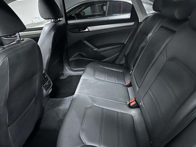 2022 Volkswagen Passat 2.0T SE