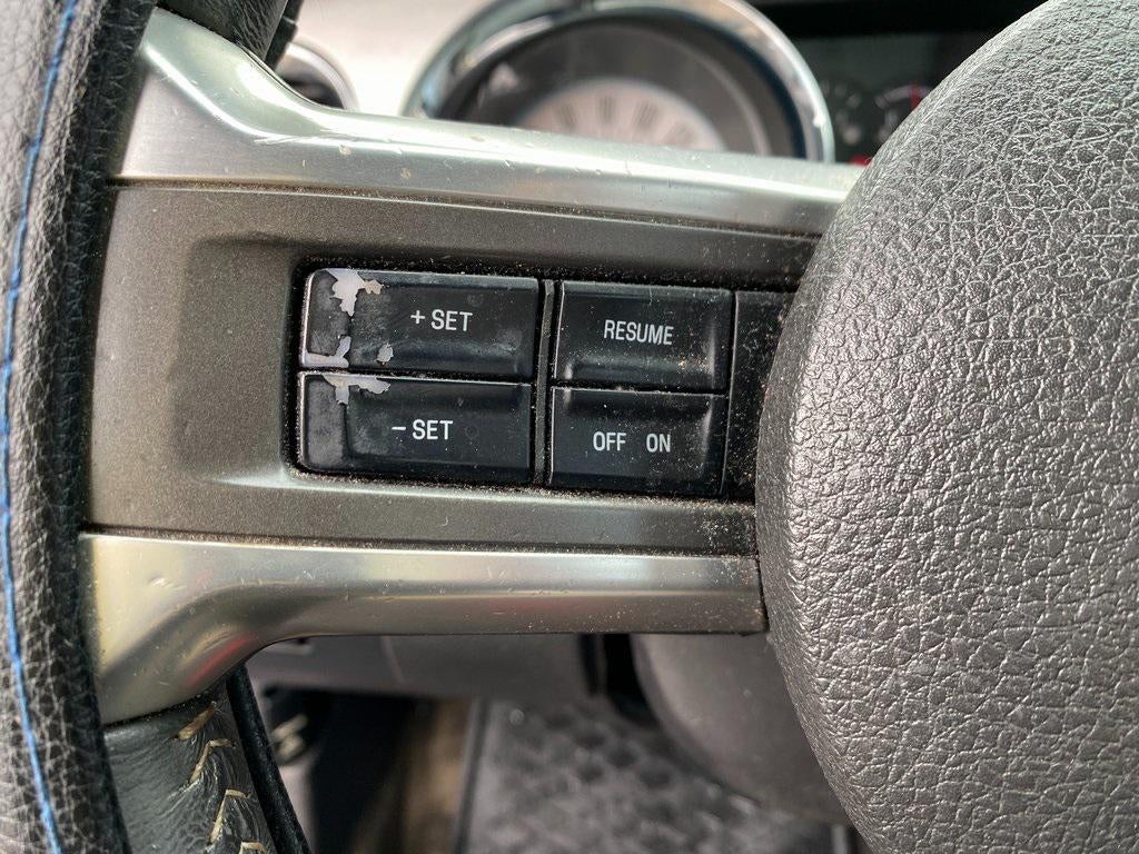 2012 Ford Mustang V6 Premium