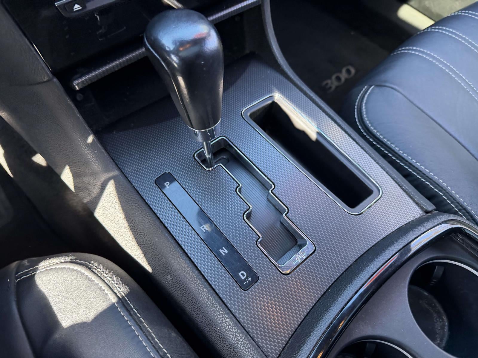 2012 Chrysler 300 S V8