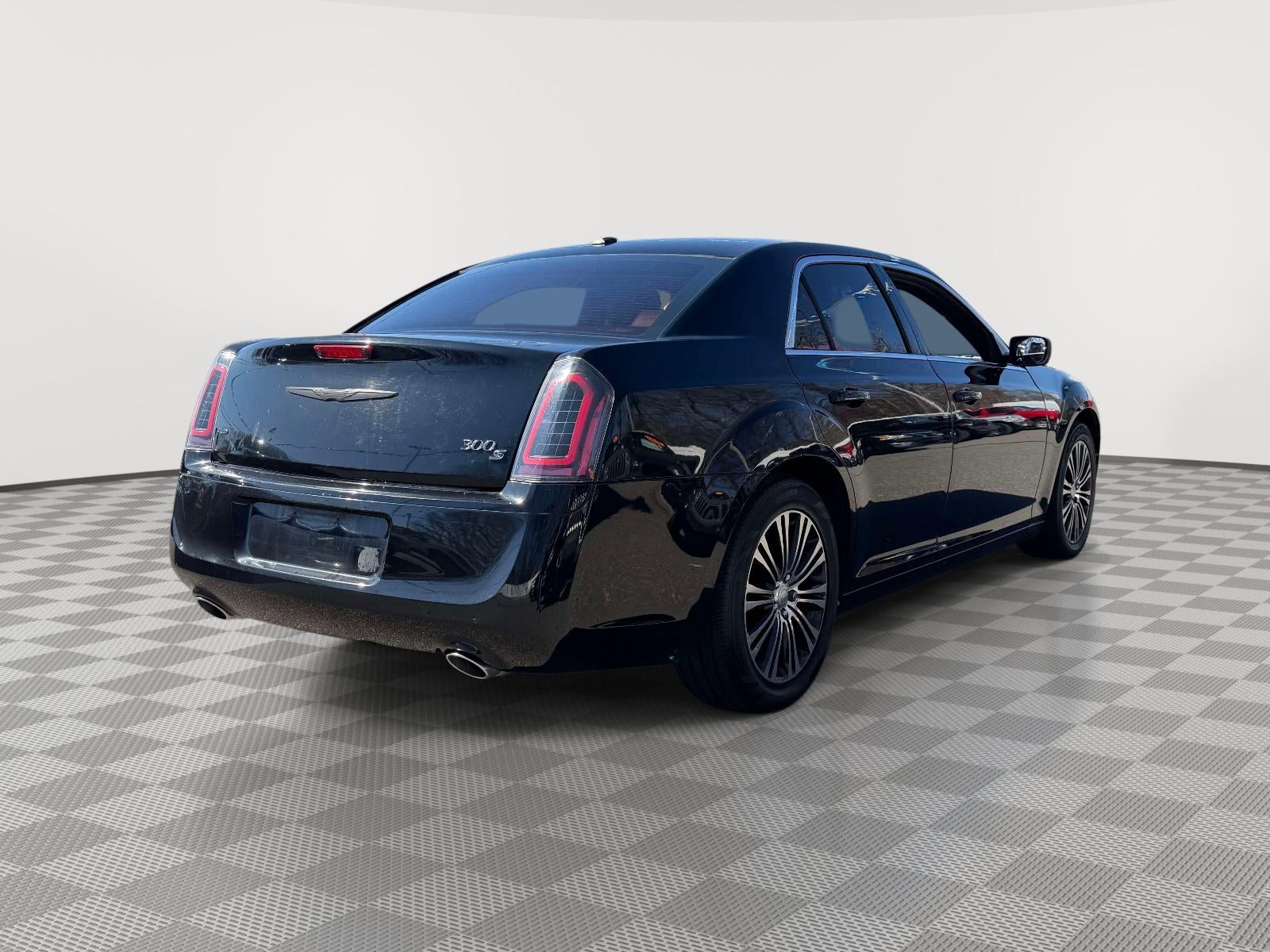 2012 Chrysler 300 S V8