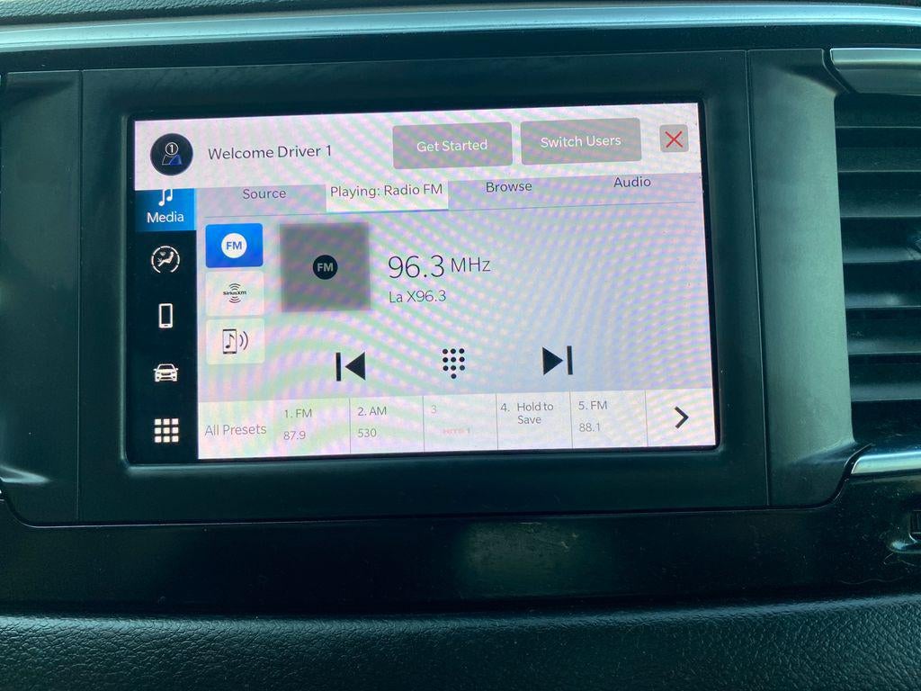 2024 Chrysler Voyager LX