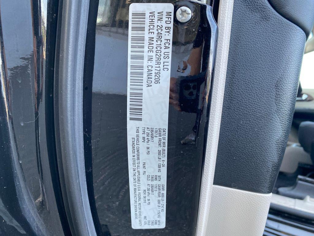 2024 Chrysler Voyager LX