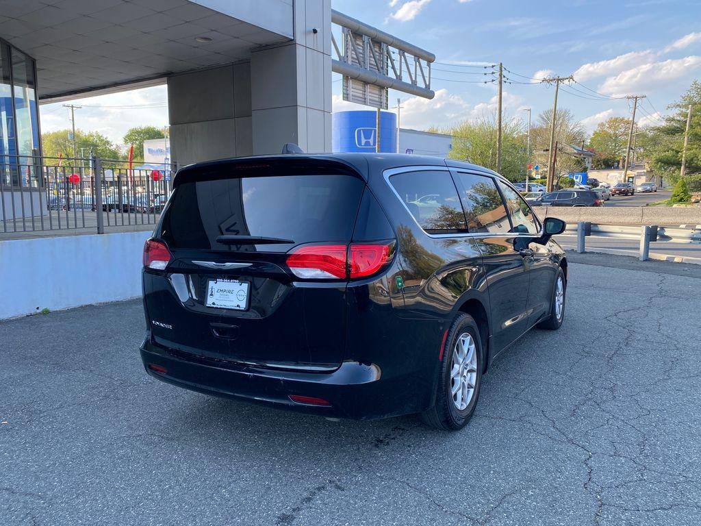 2024 Chrysler Voyager LX