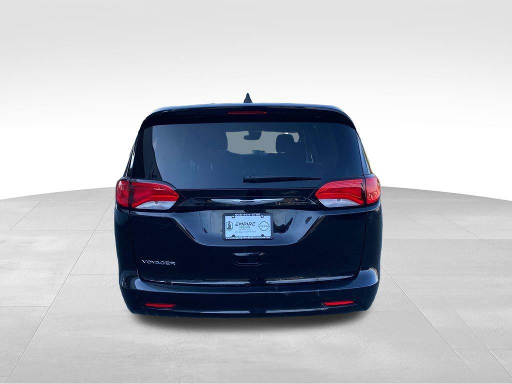 2024 Chrysler Voyager LX