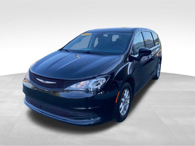 2024 Chrysler Voyager LX