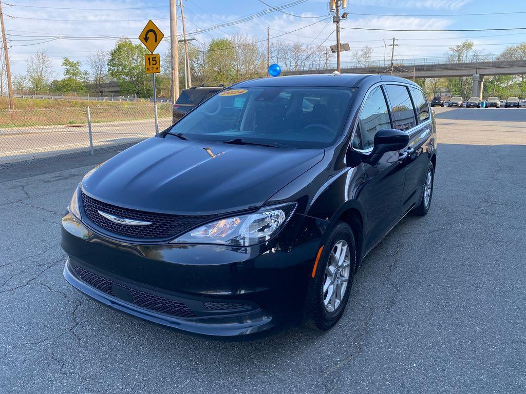 2024 Chrysler Voyager LX