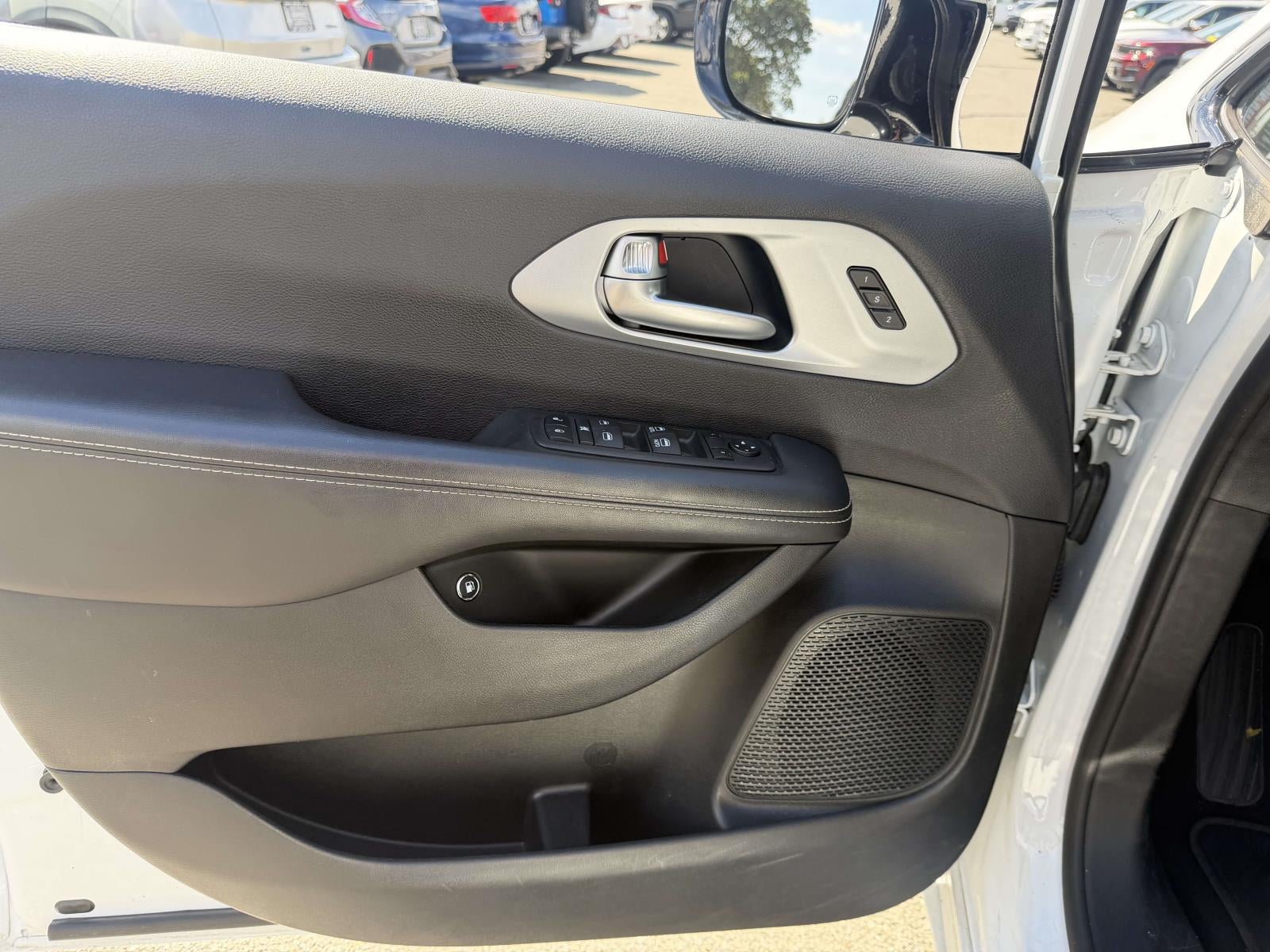 2024 Chrysler Pacífica Híbrido S Appearance Pkg
