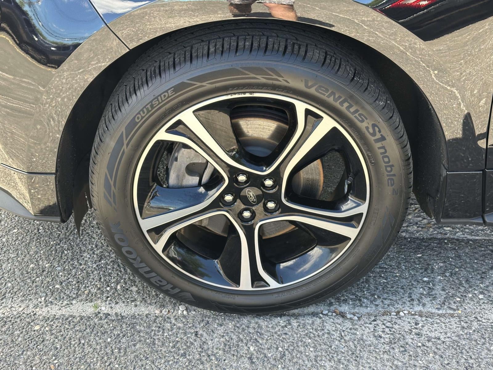 2023 Ford Edge ST