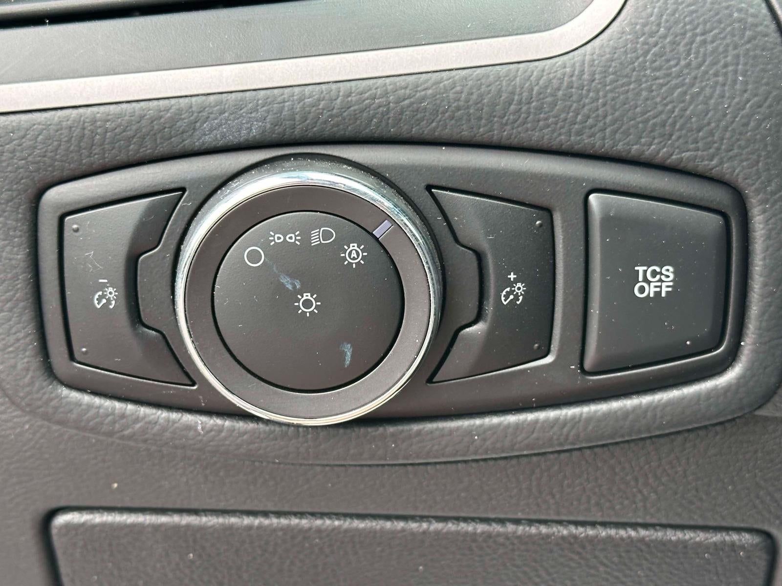 2023 Ford Edge SE
