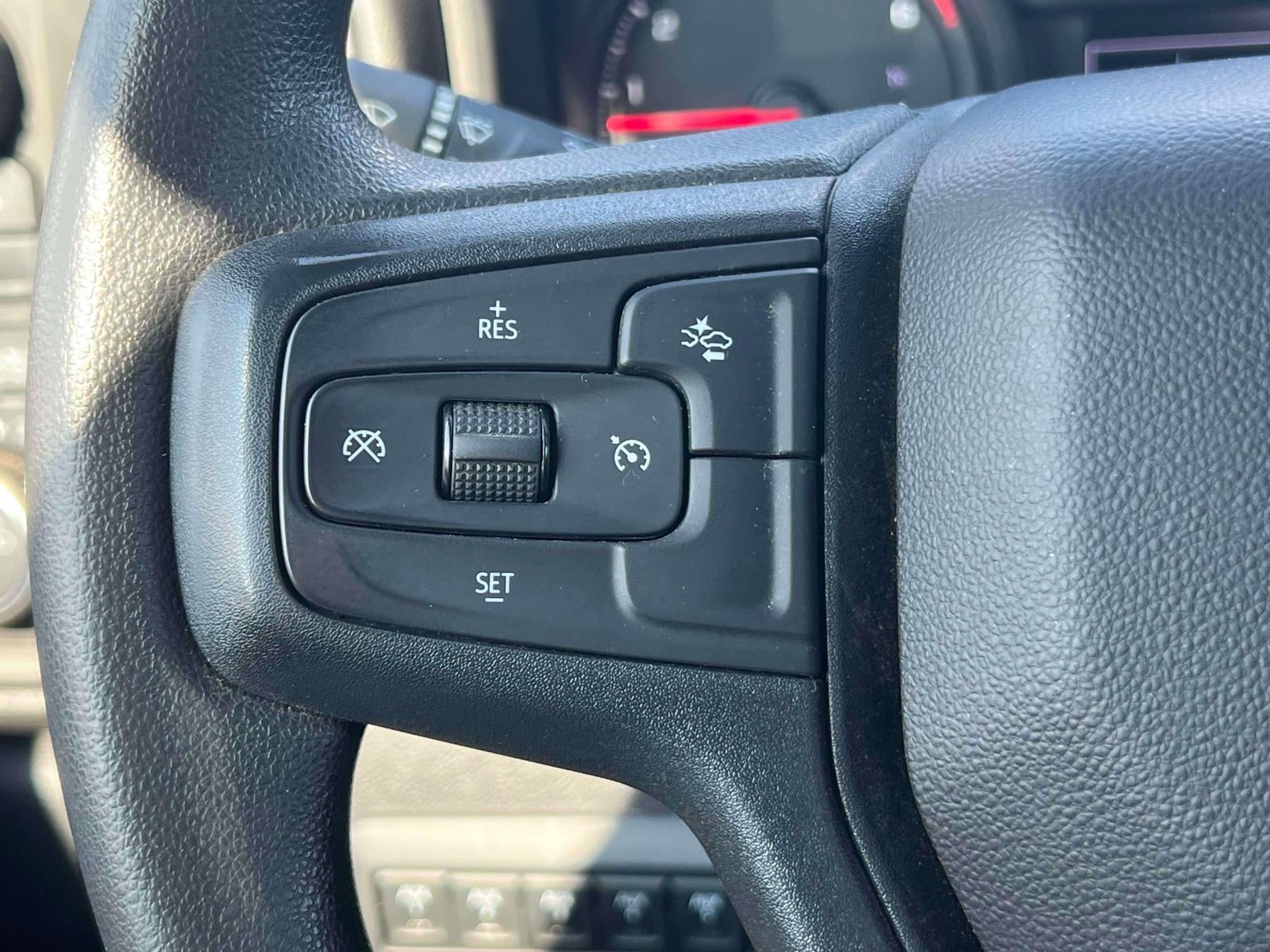 2025 Chevrolet Silverado 2500HD 4WD Crew Cab Standard Bed Custom